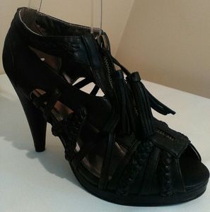 NWOT boss biatch black zipper woven tassel sandals